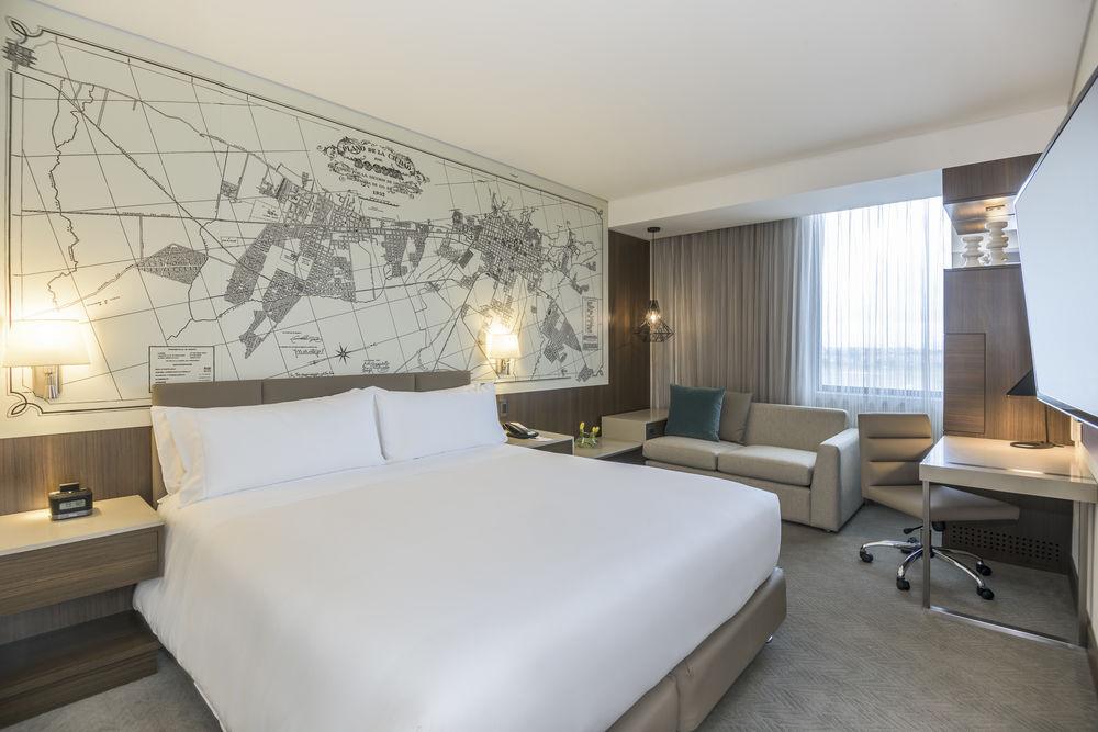 Courtyard By Marriott Bogota Airport Hotel Exterior photo