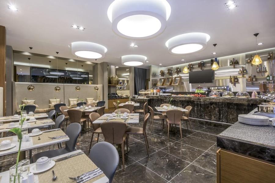 Courtyard By Marriott Bogota Airport Hotel Exterior photo