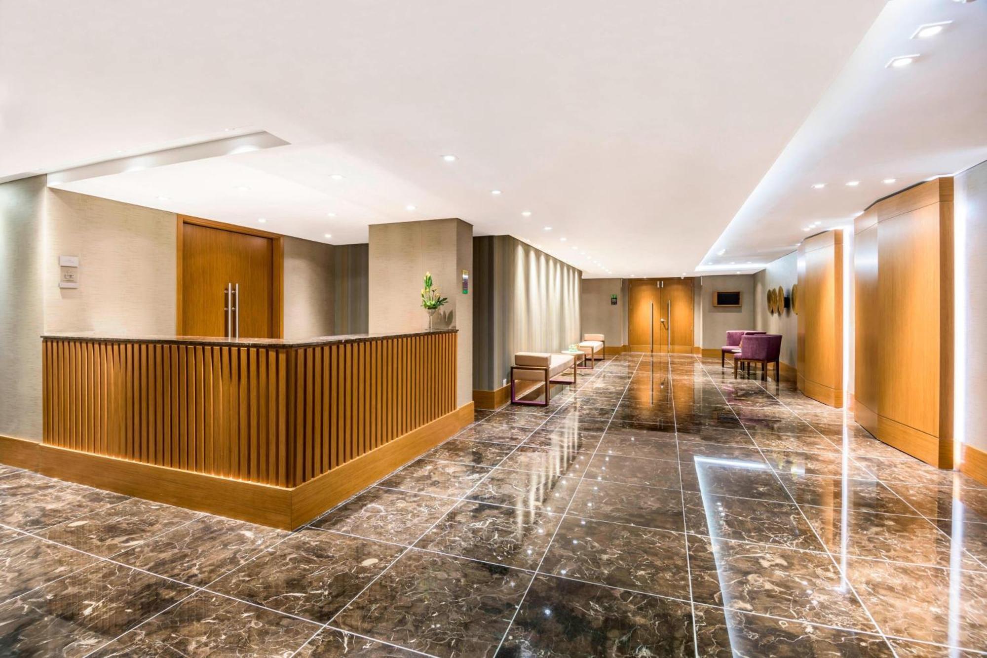 Courtyard By Marriott Bogota Airport Hotel Exterior photo
